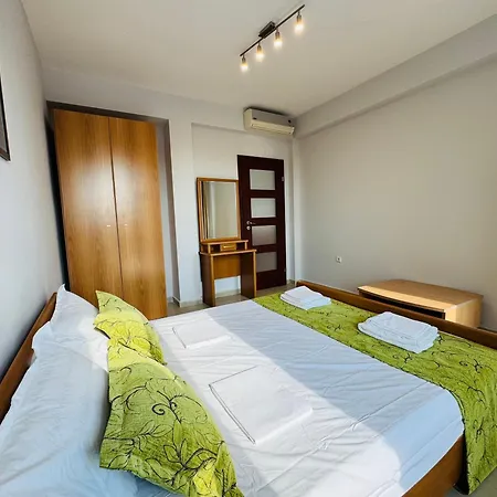 Sunny House 401 Two Bedroom Apartment