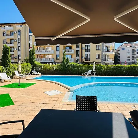 Sunny House 401 Two Bedroom Apartment Slantschew brjag